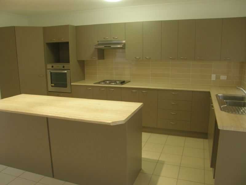 3 Dunwich Court, Sandstone Point QLD 4511