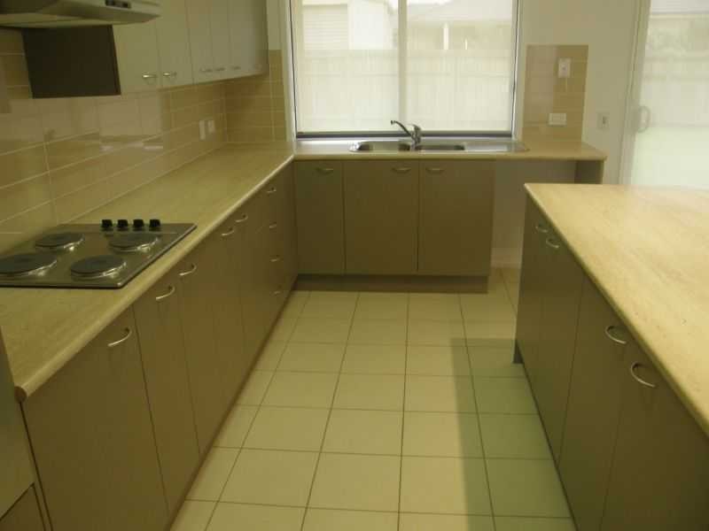 3 Dunwich Court, Sandstone Point QLD 4511