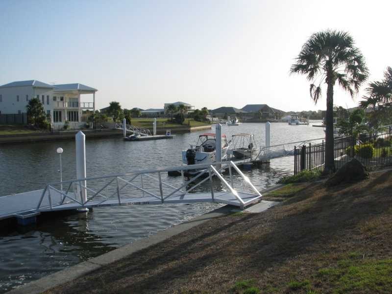 122 Cosmos Ave, Banksia Beach QLD 4507