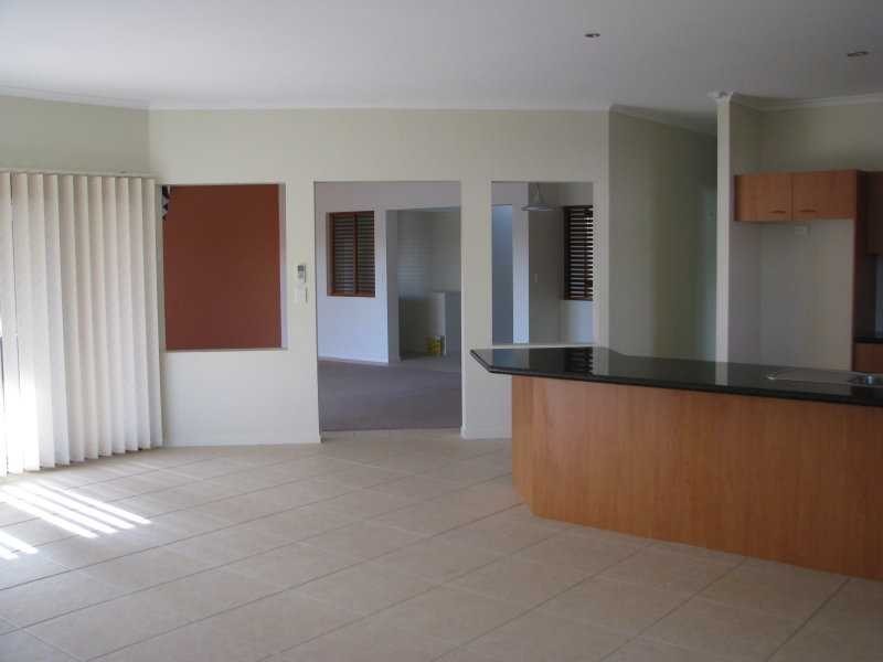 122 Cosmos Ave, Banksia Beach QLD 4507