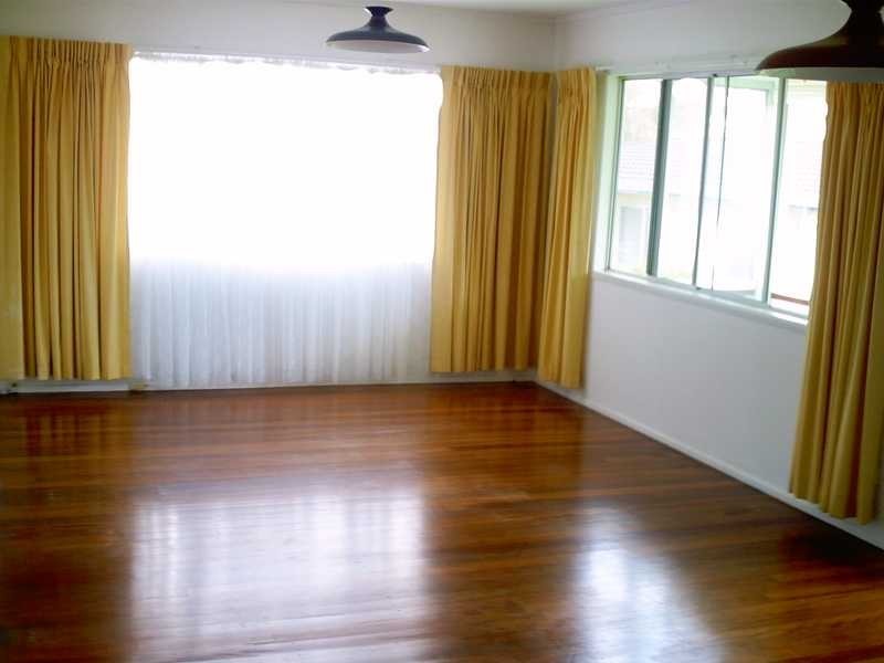 28 Winston Drive, Bongaree QLD 4507
