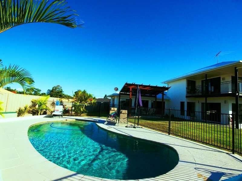 10 Barklya Crescent, Bongaree QLD 4507