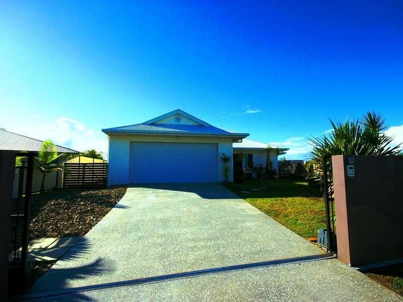 10 Barklya Crescent, Bongaree QLD 4507