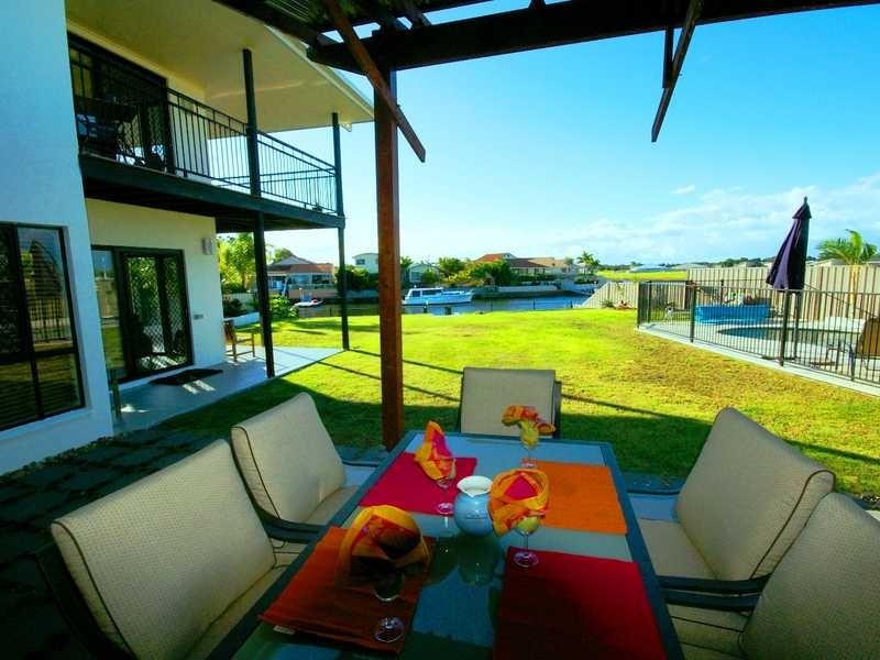 10 Barklya Crescent, Bongaree QLD 4507