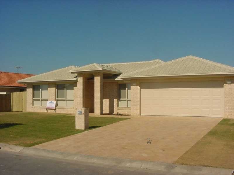 35 Mossman Way, Sandstone Point QLD 4511