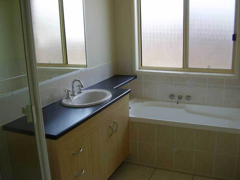 41 Clovelly Street, Sandstone Point QLD 4511