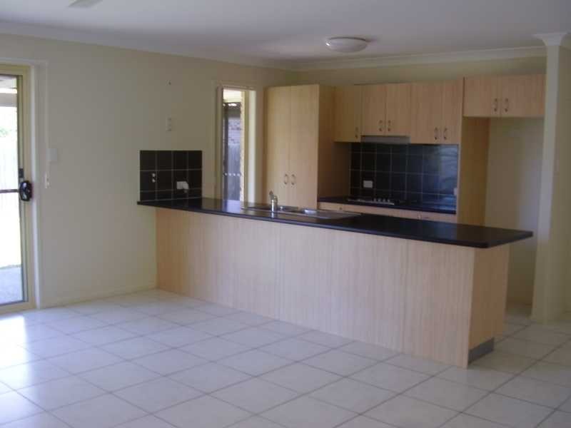 41 Clovelly Street, Sandstone Point QLD 4511