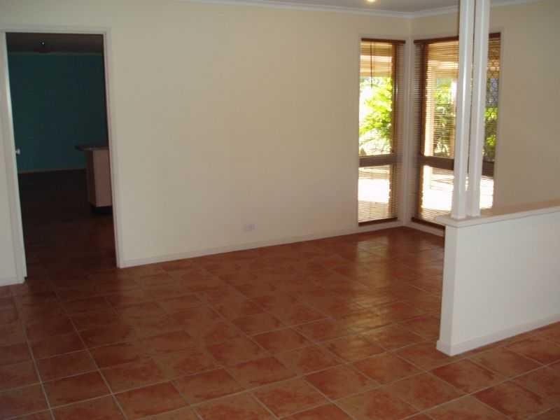 28 Clark Street, Sandstone Point QLD 4511