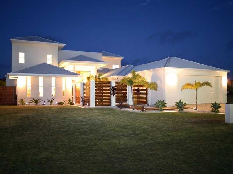 11 Baza Place, Banksia Beach QLD 4507