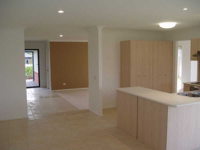 309 Bestman Road, Sandstone Point QLD 4511