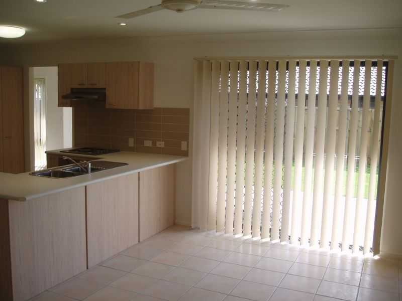 309 Bestman Road, Sandstone Point QLD 4511