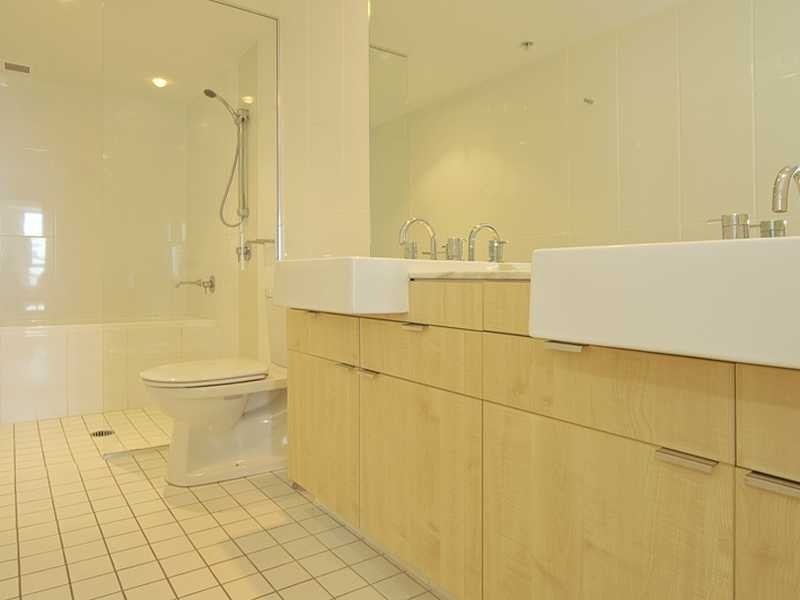 Apartment 505/3 Mclean Street, Coolangatta QLD 4225