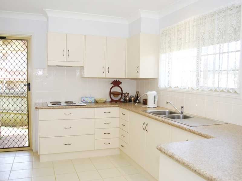 2/3 Inverness Court, Banora Point NSW 2486