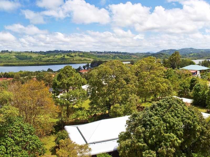54 Champagne Drive, Tweed Heads South NSW 2486