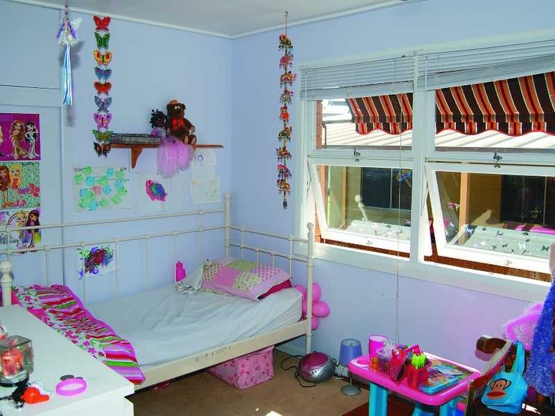 38 Korina Avenue, Kirra QLD 4225