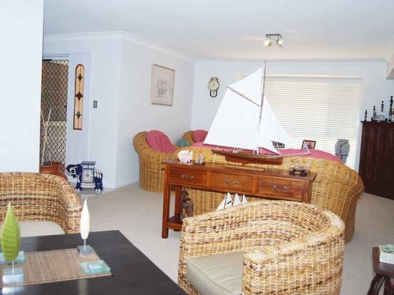 20 Bluewaters Crescent, Tweed Heads NSW 2485