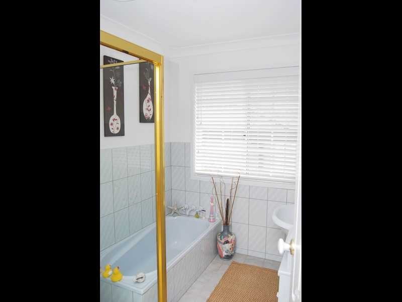 20 Bluewaters Crescent, Tweed Heads NSW 2485