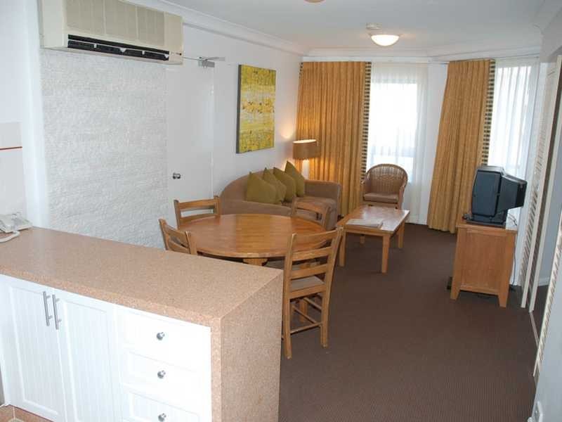 Unit 430/99 Griffith Street, Coolangatta QLD 4225