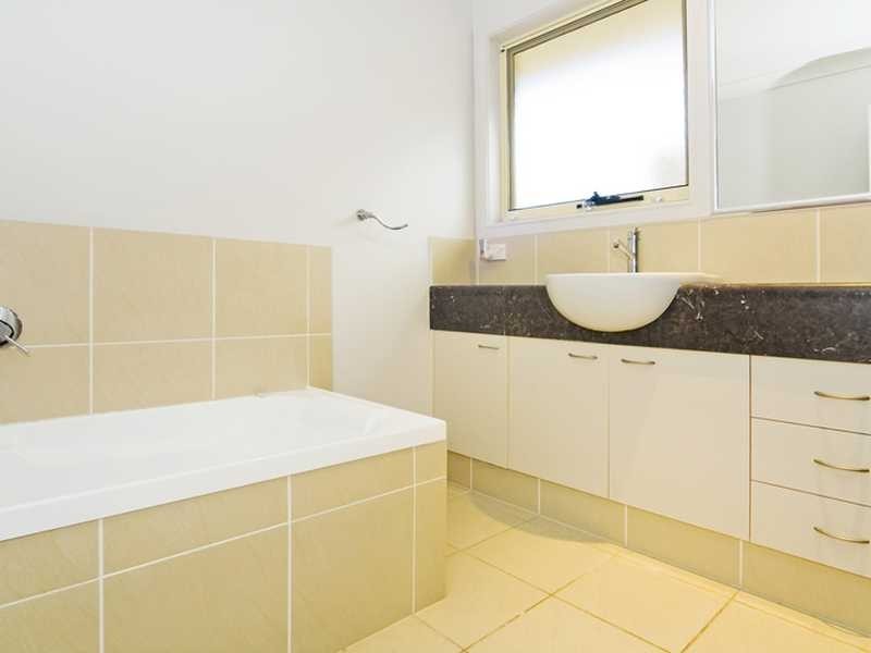 19 Firetail Court, Tweed Heads South NSW 2486