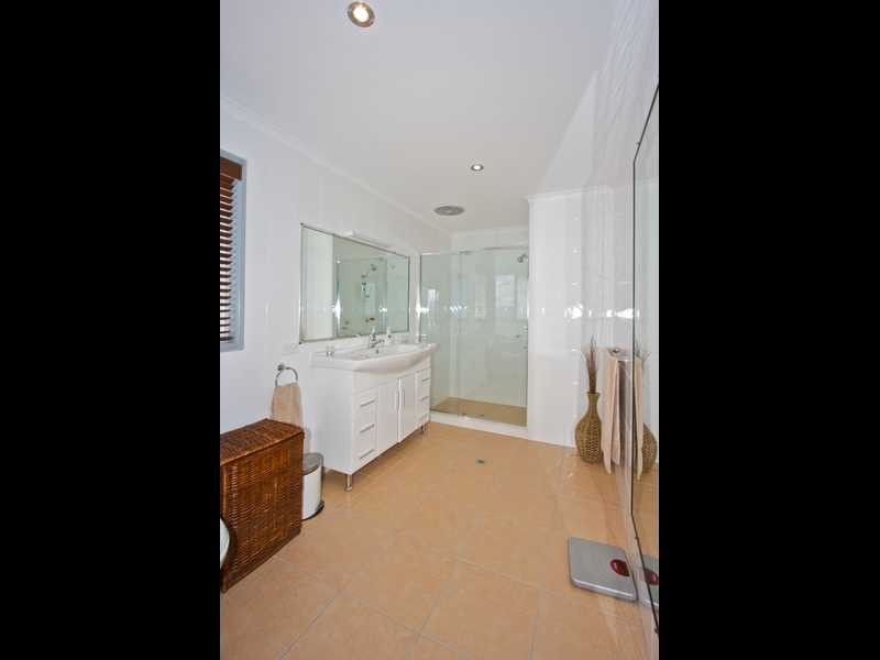 67B Rutledge Street, Coolangatta QLD 4225