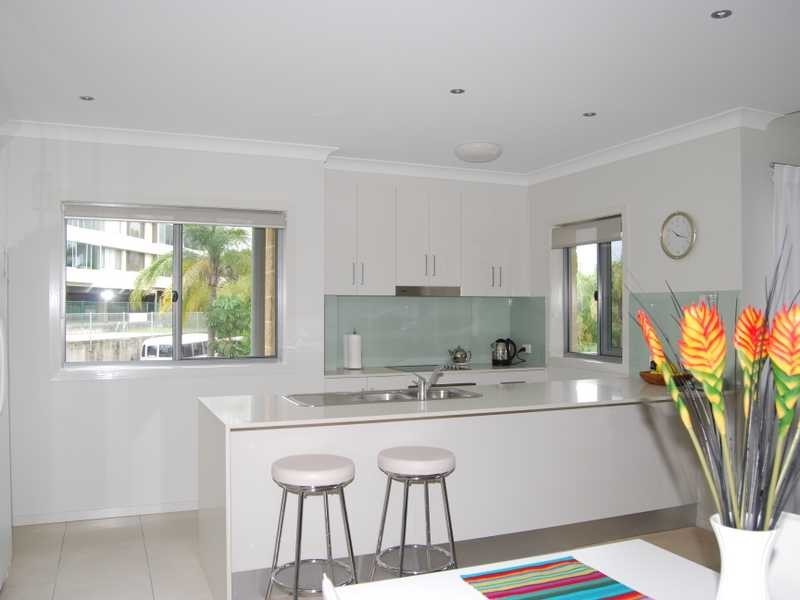 Unit 3/19 Dixon Street, Coolangatta QLD 4225