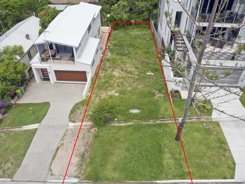 52 Stapylton Street, Coolangatta QLD 4225