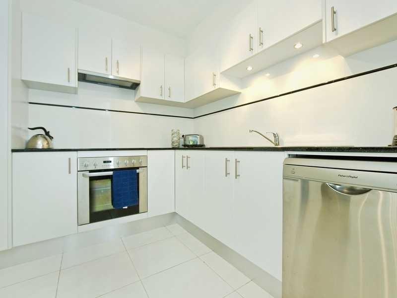 17/15-17 South Street, Kirra QLD 4225