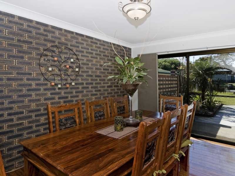 7 Anthony Avenue, Banora Point NSW 2486