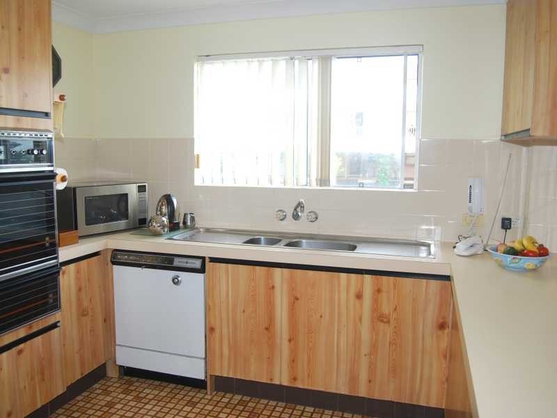 Unit 2/220 Pacific Parade, Bilinga QLD 4225