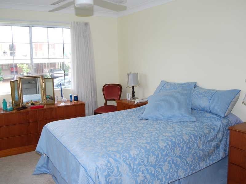 Unit 2/220 Pacific Parade, Bilinga QLD 4225