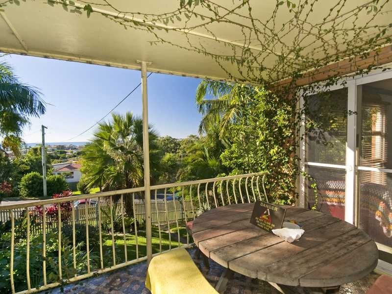 27 Singh Street, Tugun QLD 4224