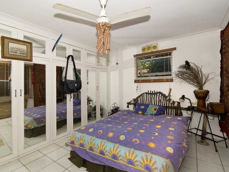 27 Singh Street, Tugun QLD 4224