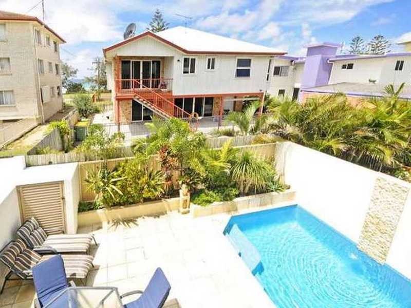1/195 Golden Four Drive, Bilinga QLD 4225