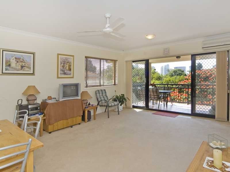 9/32-34 Dutton Street, Coolangatta QLD 4225