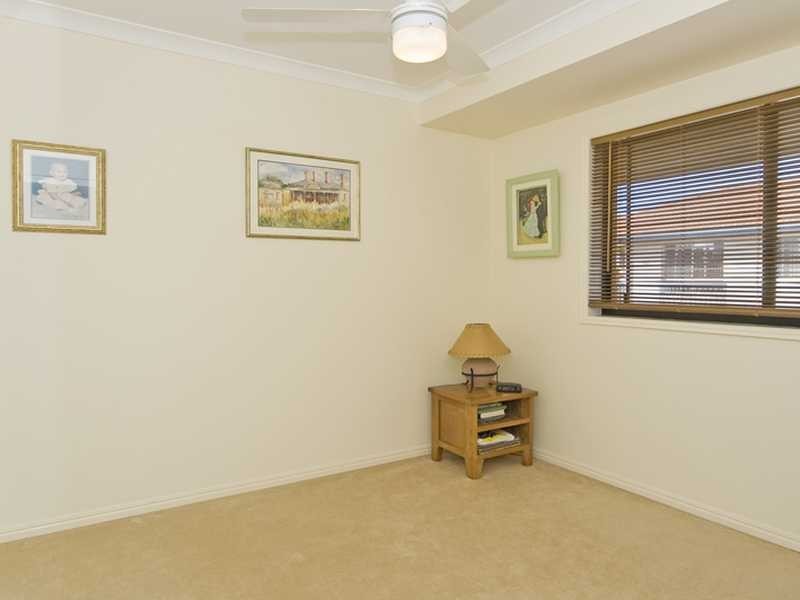 9/32-34 Dutton Street, Coolangatta QLD 4225