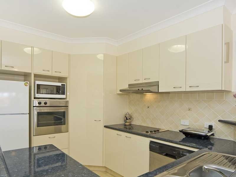 9/32-34 Dutton Street, Coolangatta QLD 4225