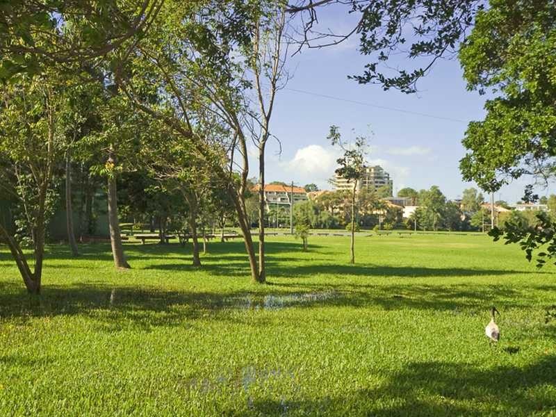 9/32-34 Dutton Street, Coolangatta QLD 4225