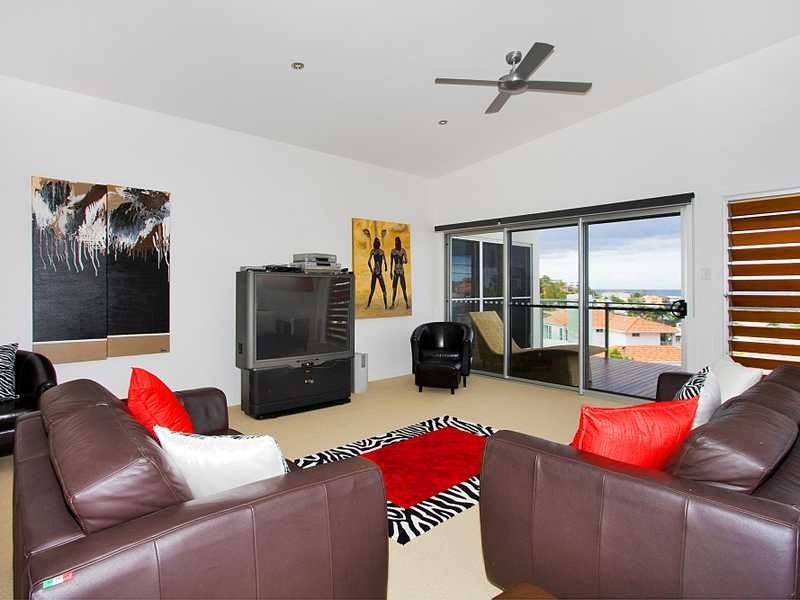 49 Wyberba Street, Tugun QLD 4224