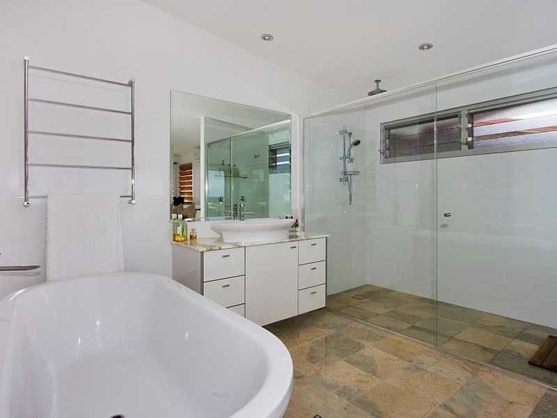 49 Wyberba Street, Tugun QLD 4224