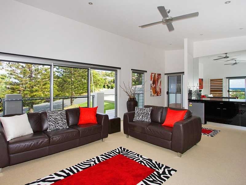49 Wyberba Street, Tugun QLD 4224