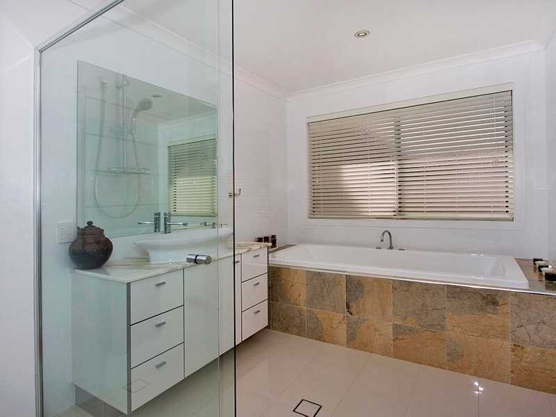 49 Wyberba Street, Tugun QLD 4224