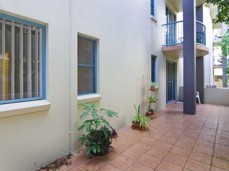 203/143 Golden Four Drive, Bilinga QLD 4225