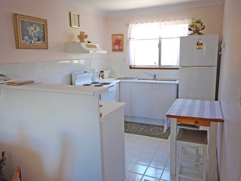 Unit 4/88 Pacific Parade, Bilinga QLD 4225