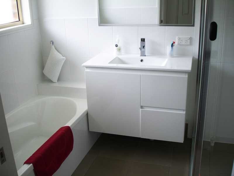 10 Lochlomond Drive, Banora Point NSW 2486