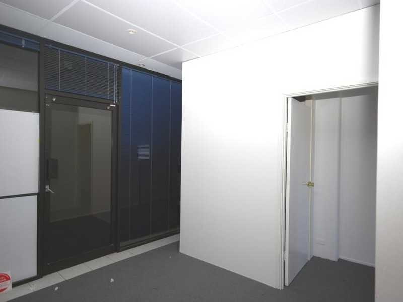 Suite 5 90-100 Griffith Street, Coolangatta QLD 4225