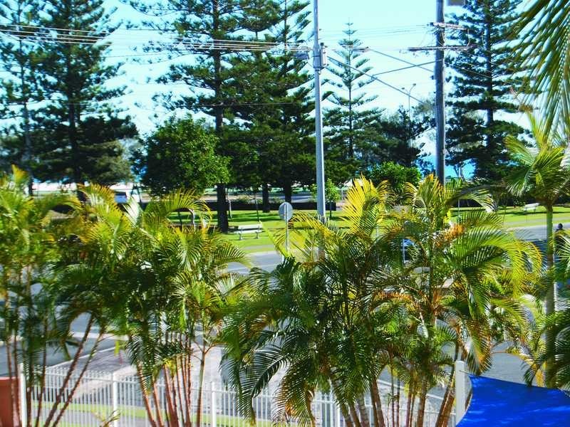 Unit 12/102 Musgrave Street, Kirra QLD 4225