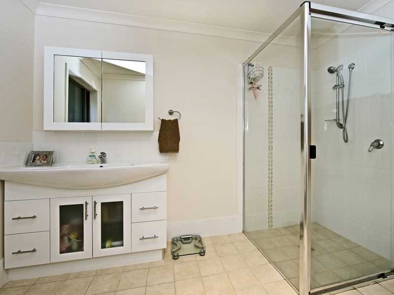 127 Botanical Circuit, Banora Point NSW 2486