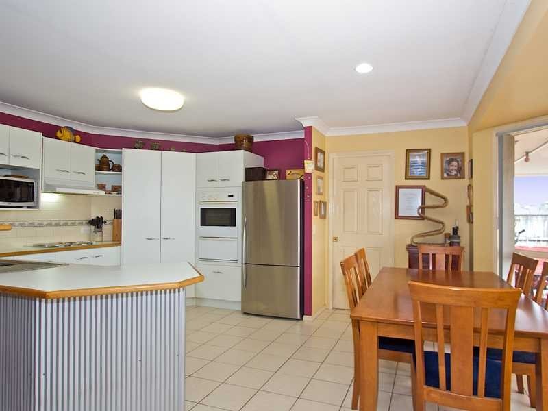 30 Birkdale Court, Banora Point NSW 2486