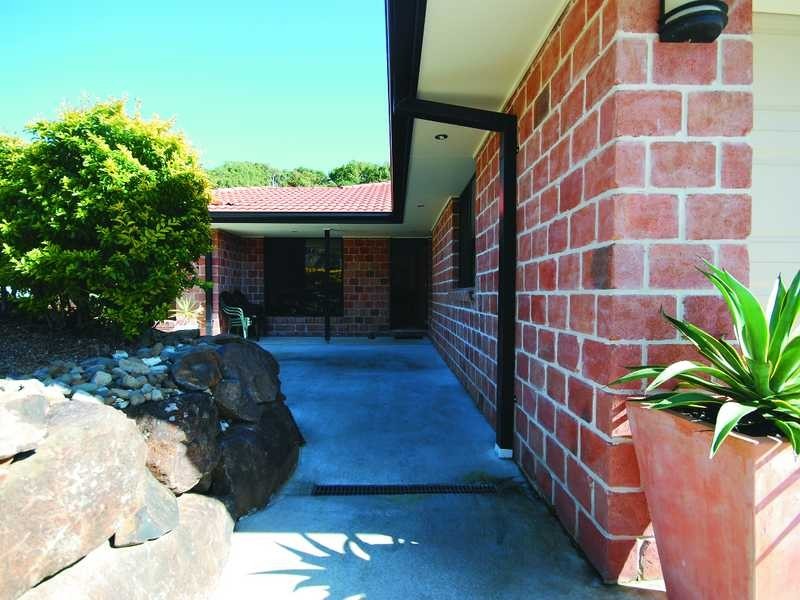10 Dromara Court, Banora Point NSW 2486