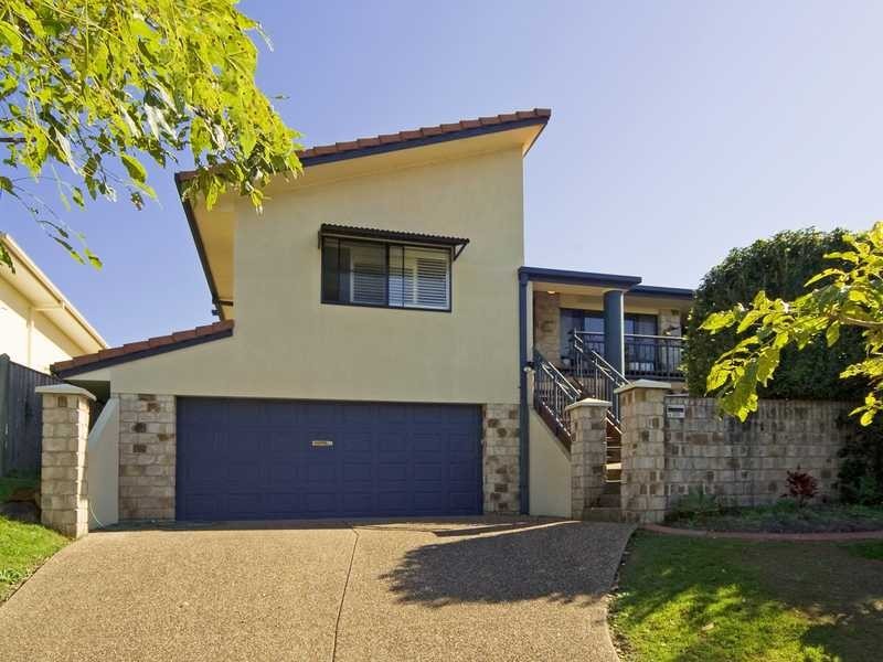 2/2 Daintree Close, Banora Point NSW 2486